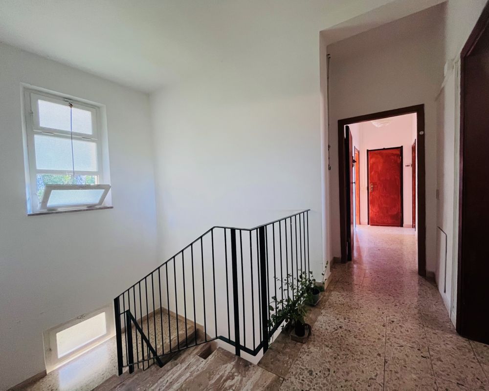 Appartamento Trilocale Quercianella in vendita con balcone vista mare